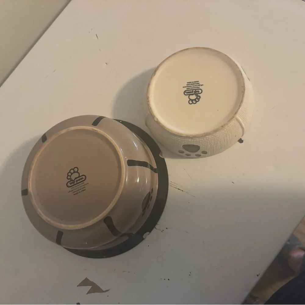 Ceramic Pet Food Bowls with Paw Print Design